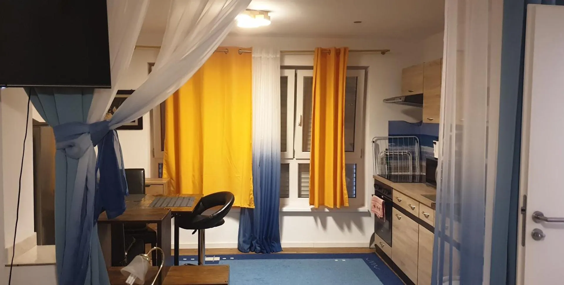 3 Seperate Apartments - 1,5 Room Apt - 2,5 Rooms Apt - 3,5 Rooms Apt Mit Sauna And Kamin Munique 0*,  Alemanha